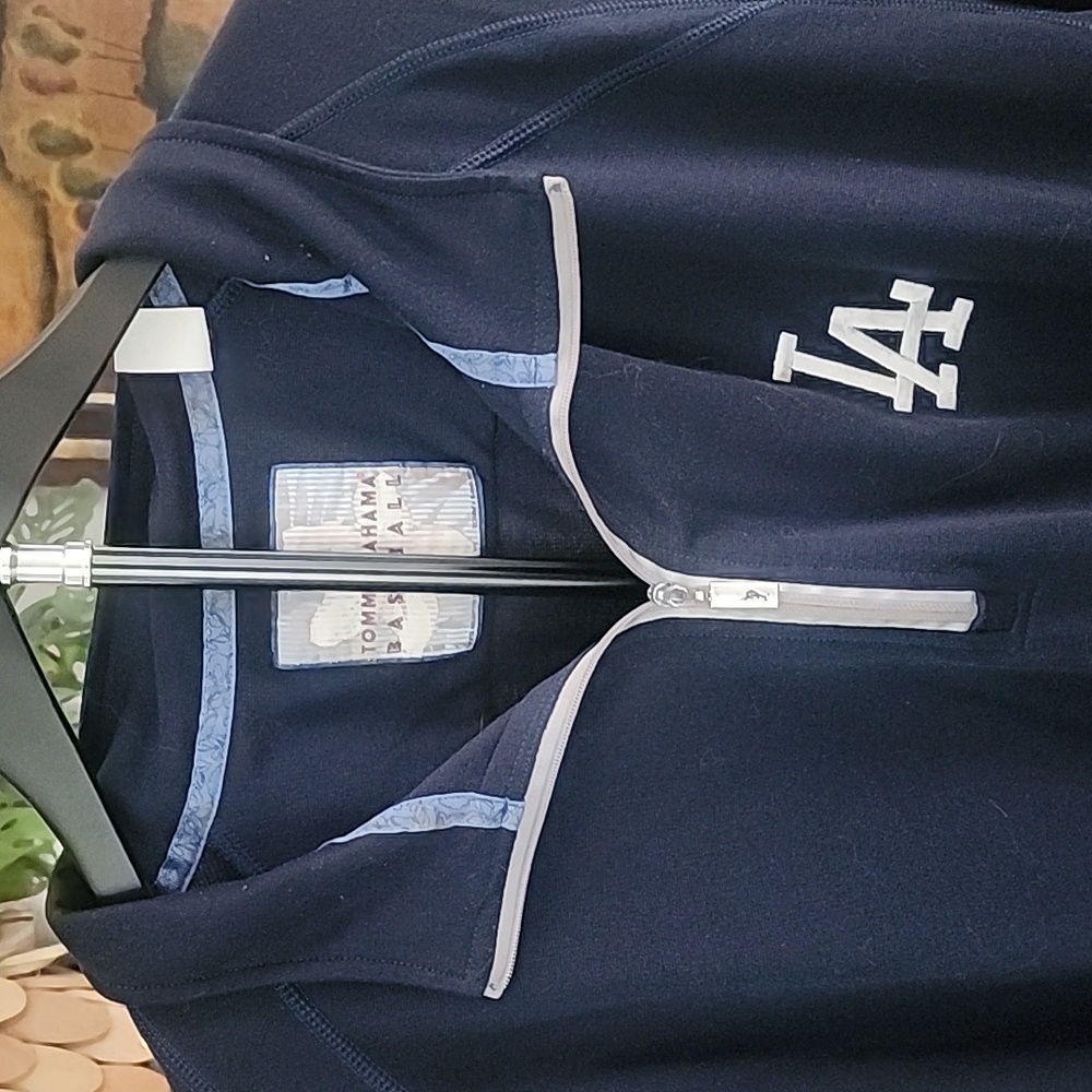 Tommy Bahamas Baseball LA Dodgers Quarter-Zip Pullover - Picture 2 of 10